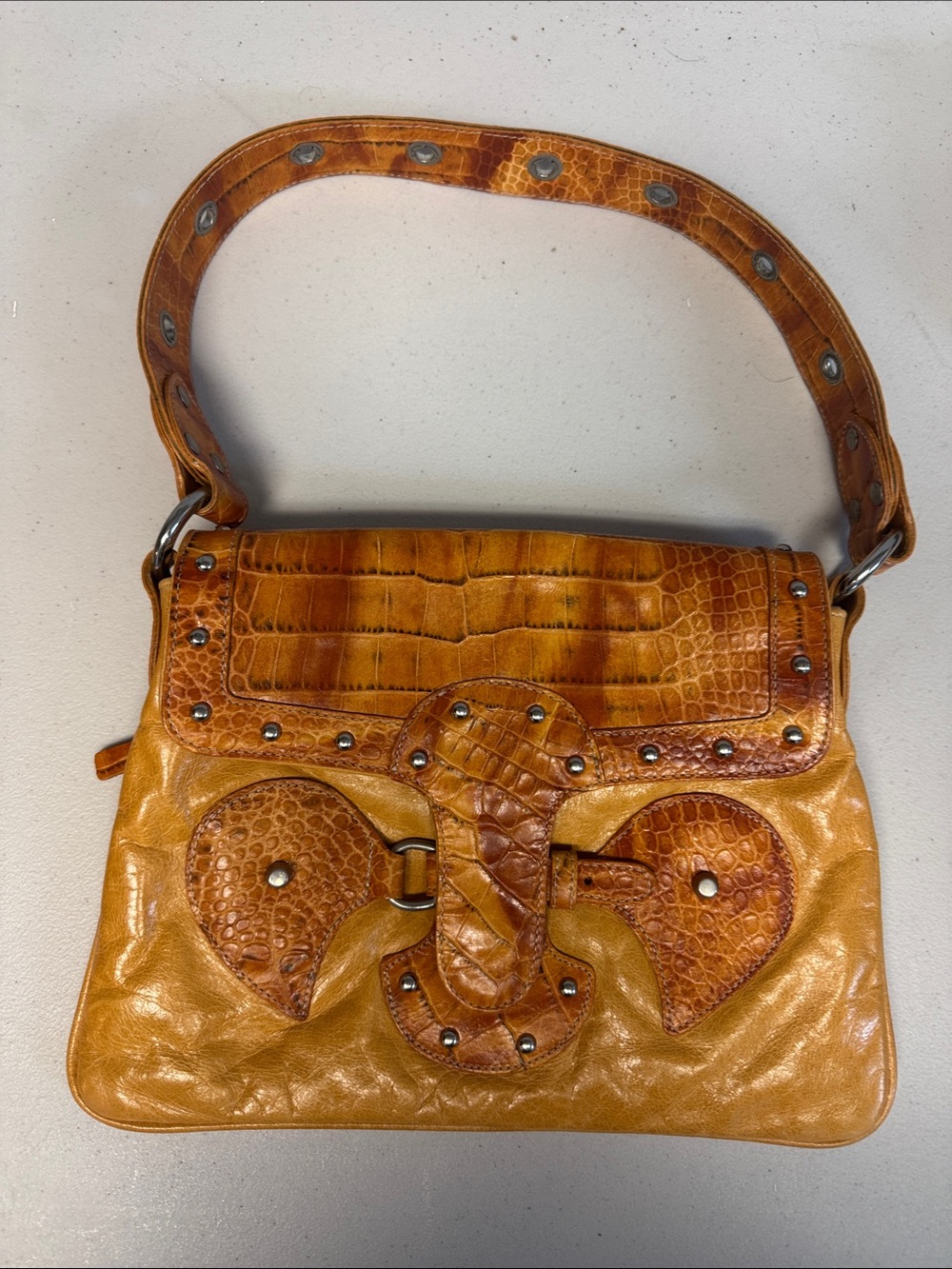 Pietro Alessandro Croc-Embossed Leather Shoulder Bag in Warm Tan